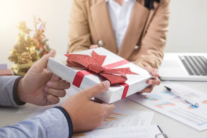 Het belang van relatiegeschenken en hoe je ze kiest